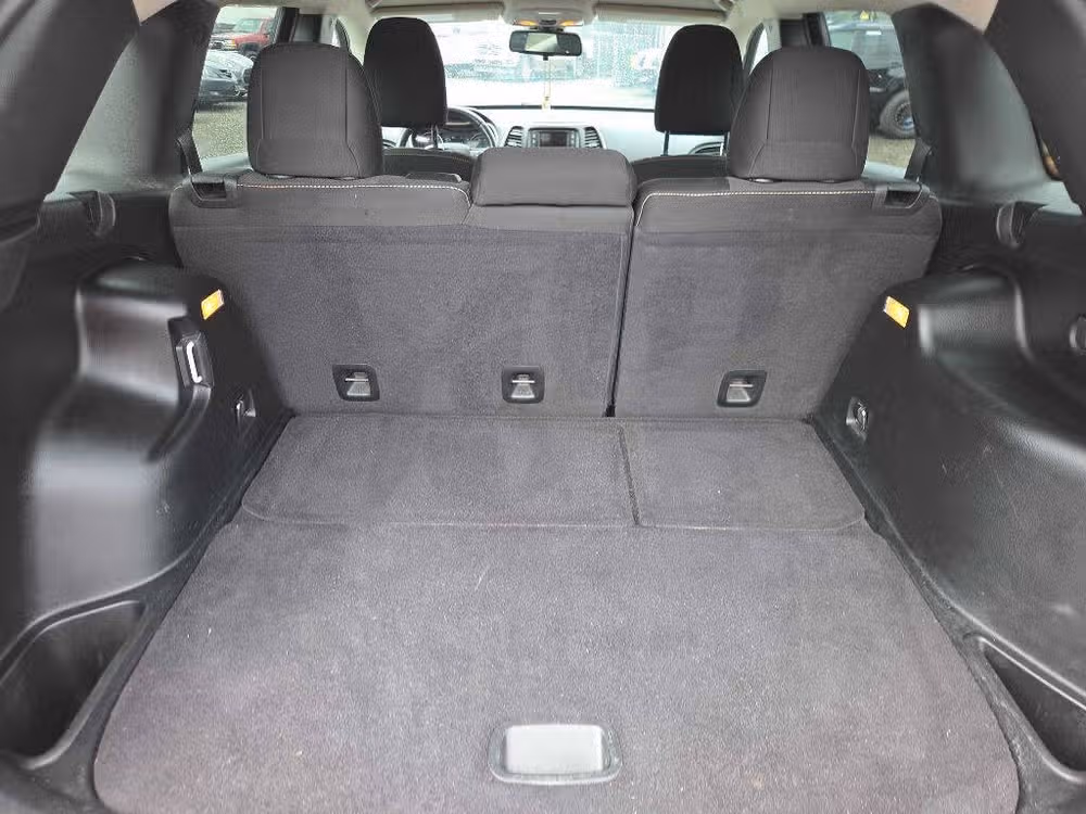 2015 Jeep Cherokee Latitude Image 10