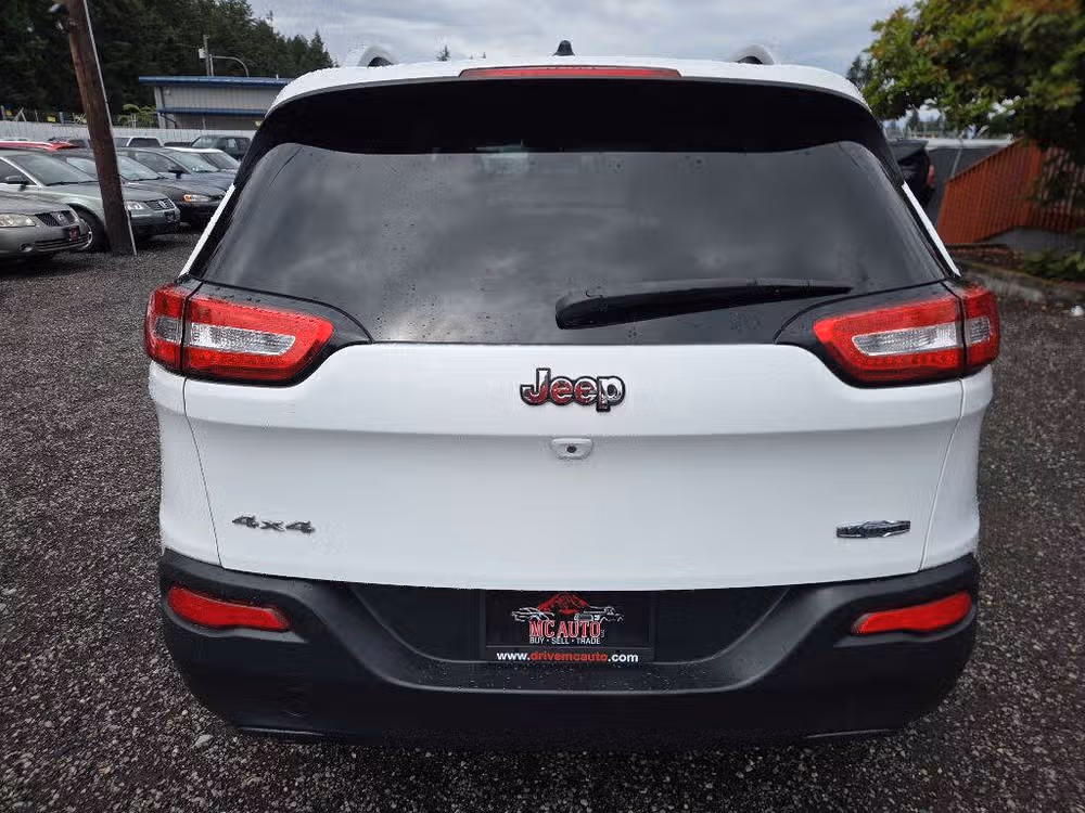 2015 Jeep Cherokee Latitude Image 7