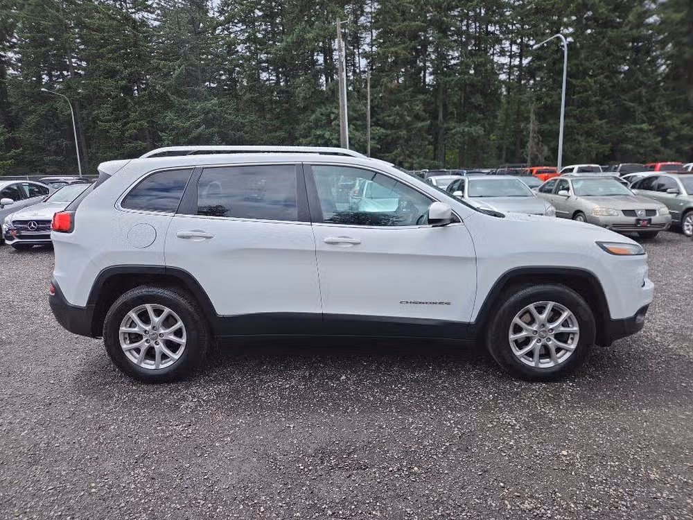 2015 Jeep Cherokee Latitude Image 1