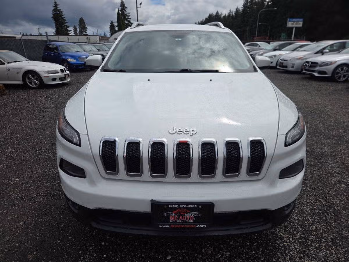 2015 Jeep Cherokee Latitude Image 3