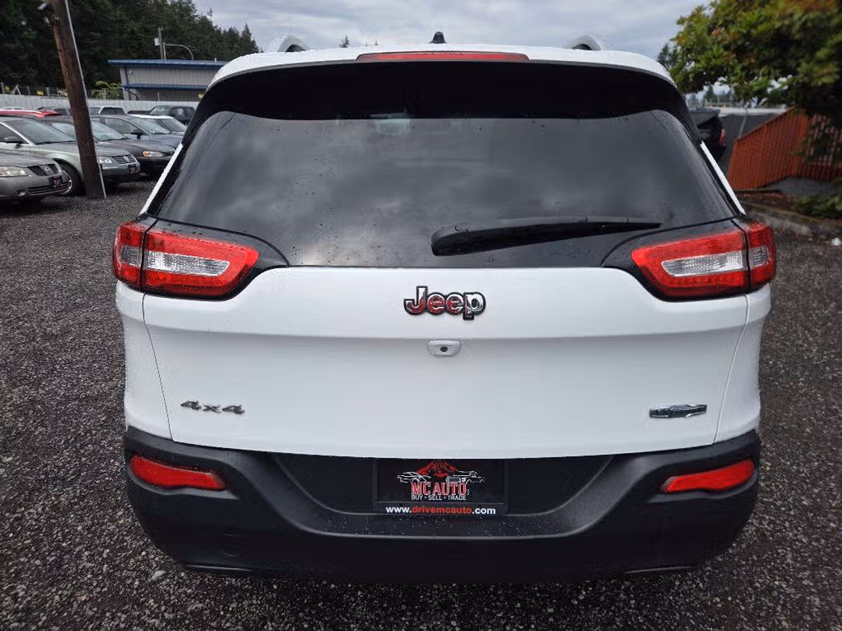 2015 Jeep Cherokee Latitude Image 7