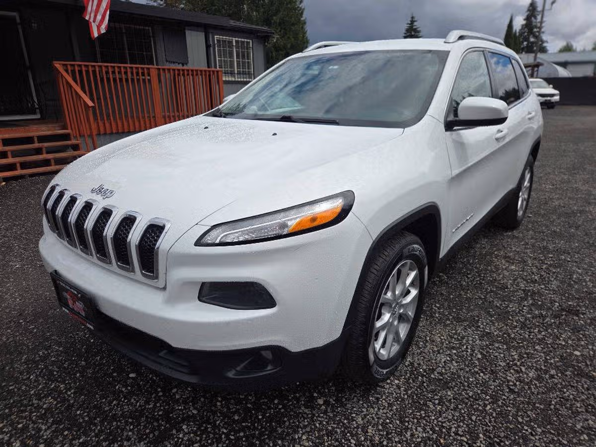 2015 Jeep Cherokee Latitude Image 4