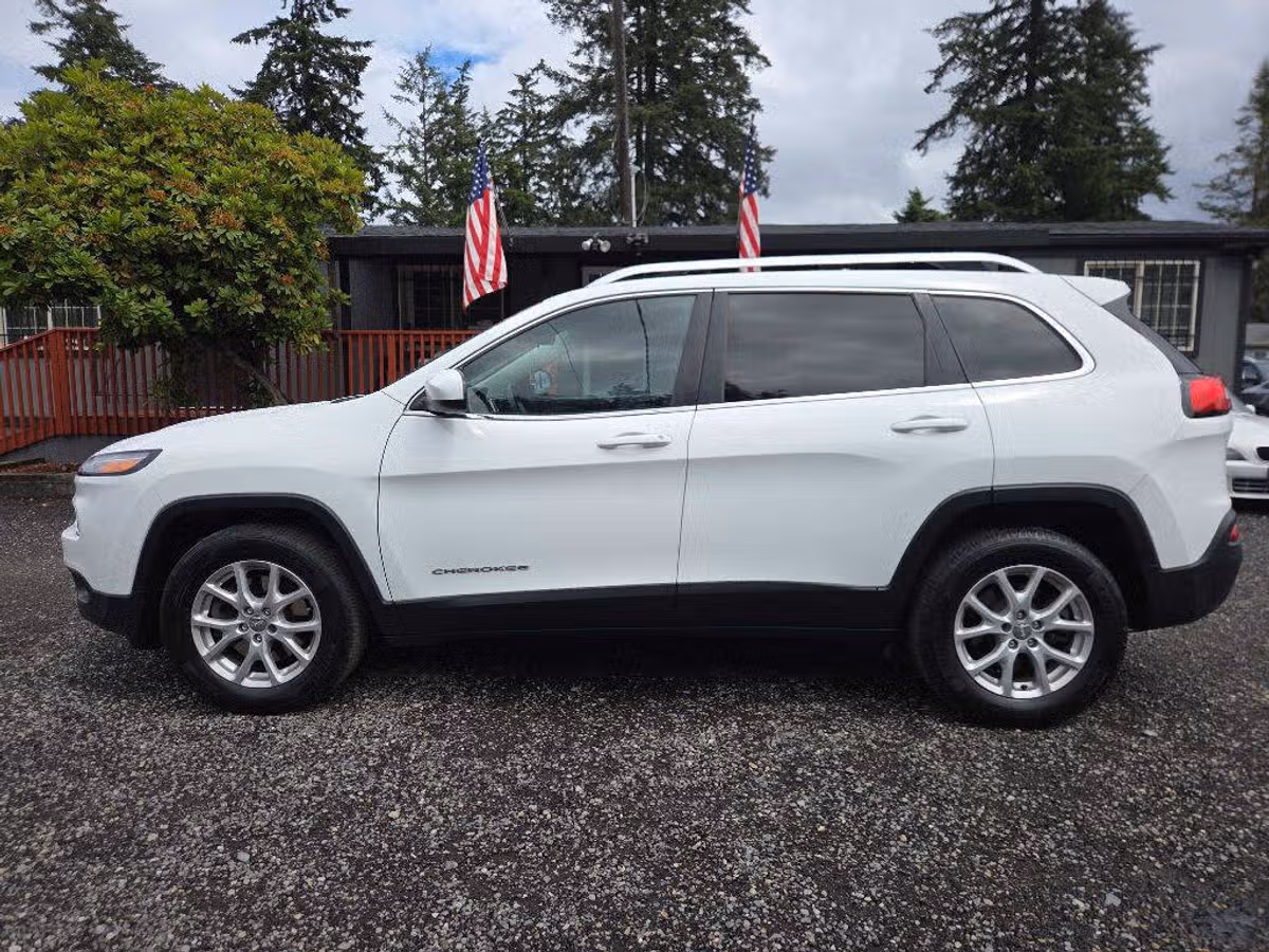2015 Jeep Cherokee Latitude Image 5