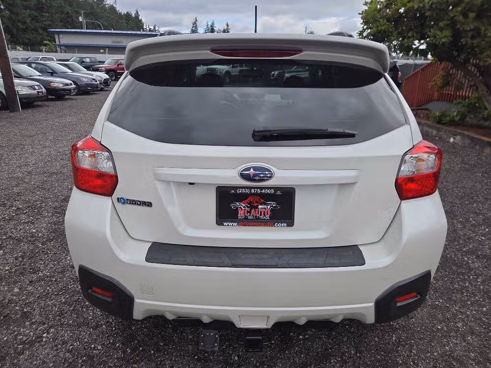 2014 Subaru XV Crosstrek 2.0i Limited Crossover Image 7