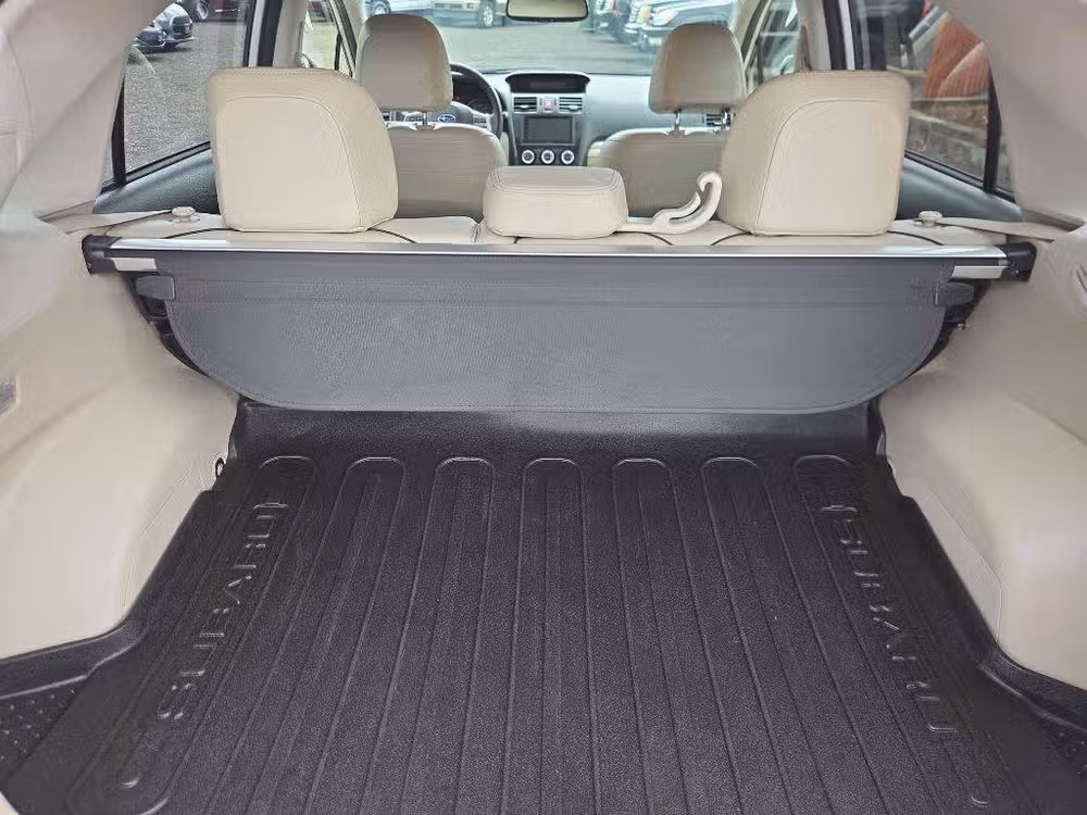 2014 Subaru XV Crosstrek 2.0i Limited Crossover Image 9