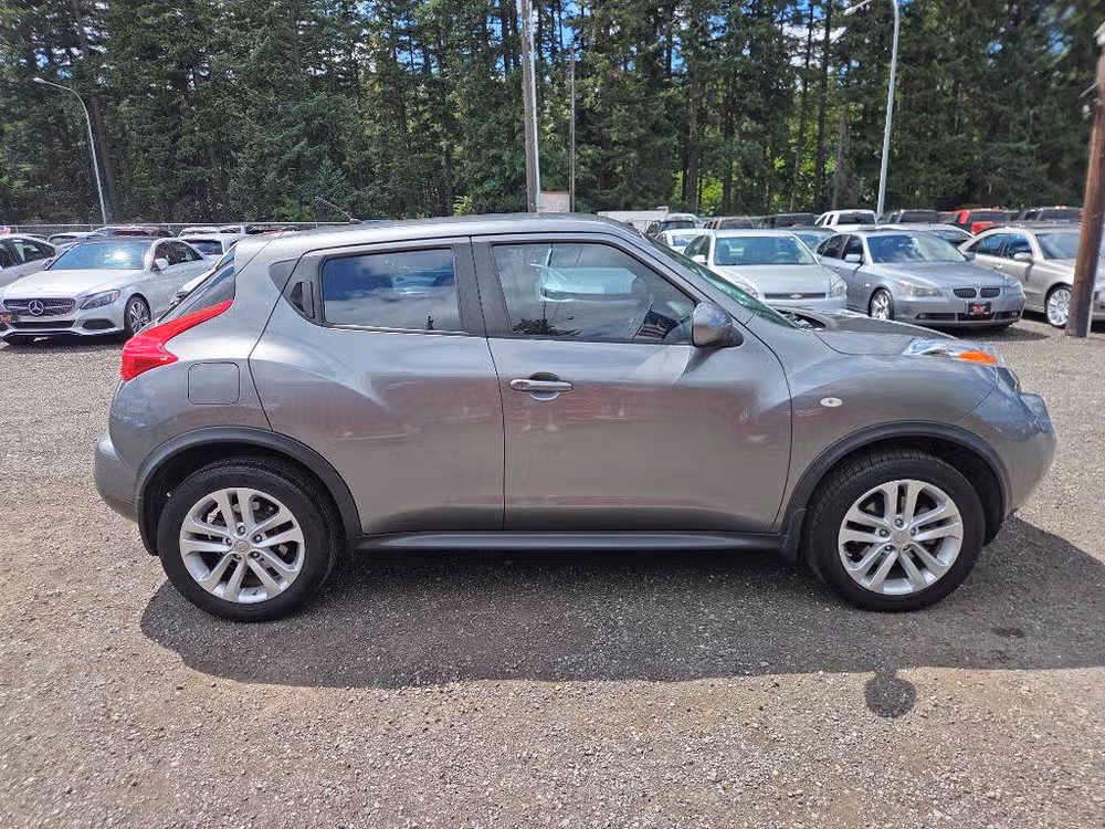 2014 Nissan JUKE S Crossover Image 1