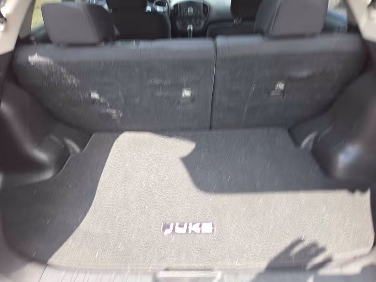 2014 Nissan JUKE S Crossover Image 9