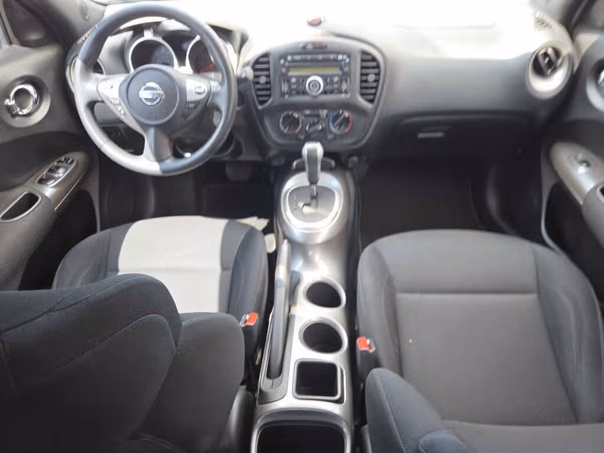 2014 Nissan JUKE S Crossover Image 12
