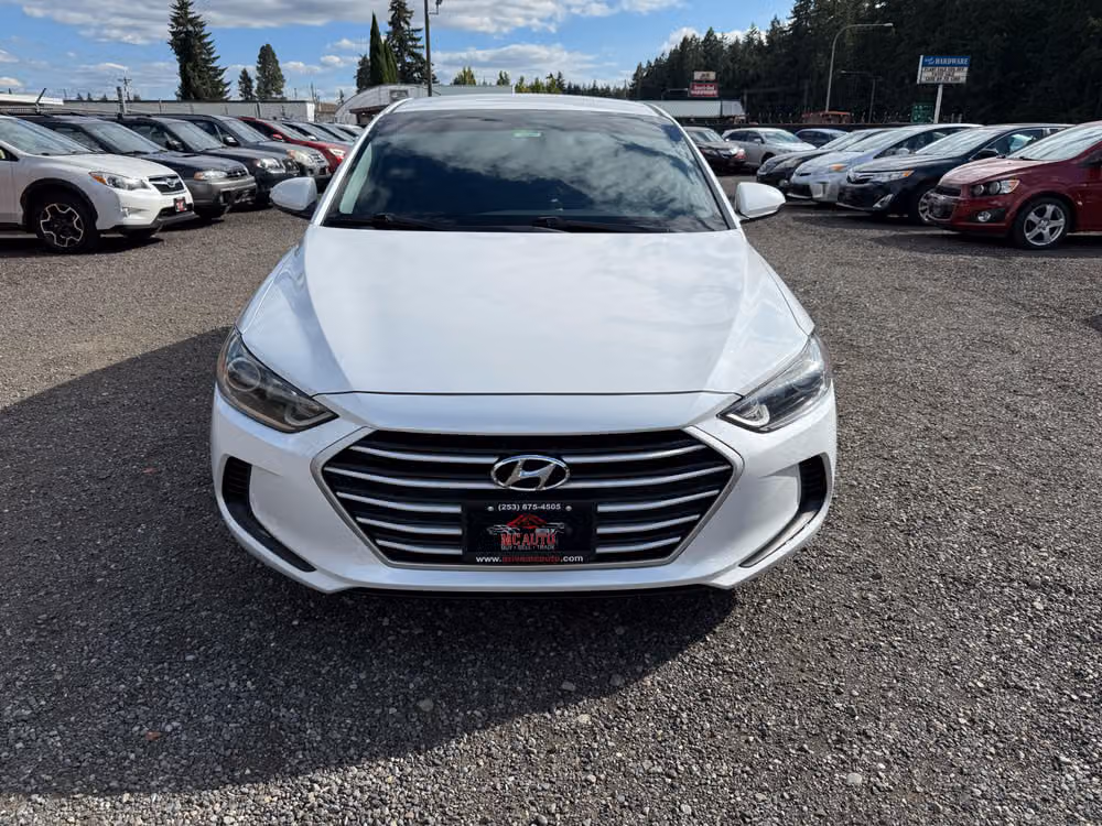 2018 Hyundai ELANTRA SEL Lower Image 1