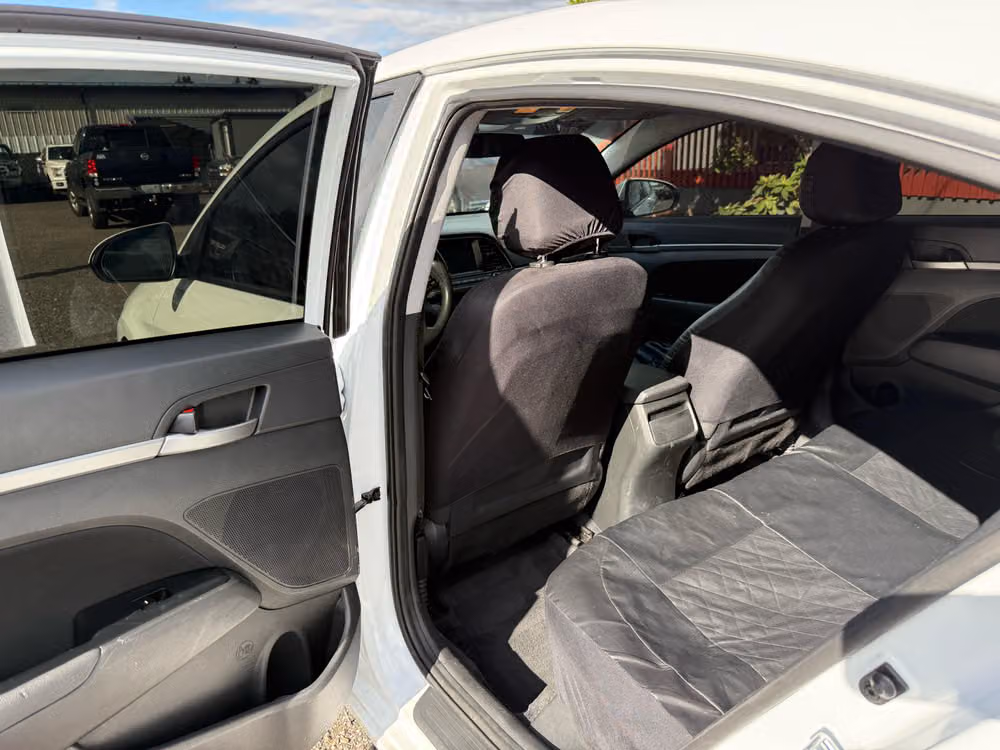 2018 Hyundai ELANTRA SEL Image 10