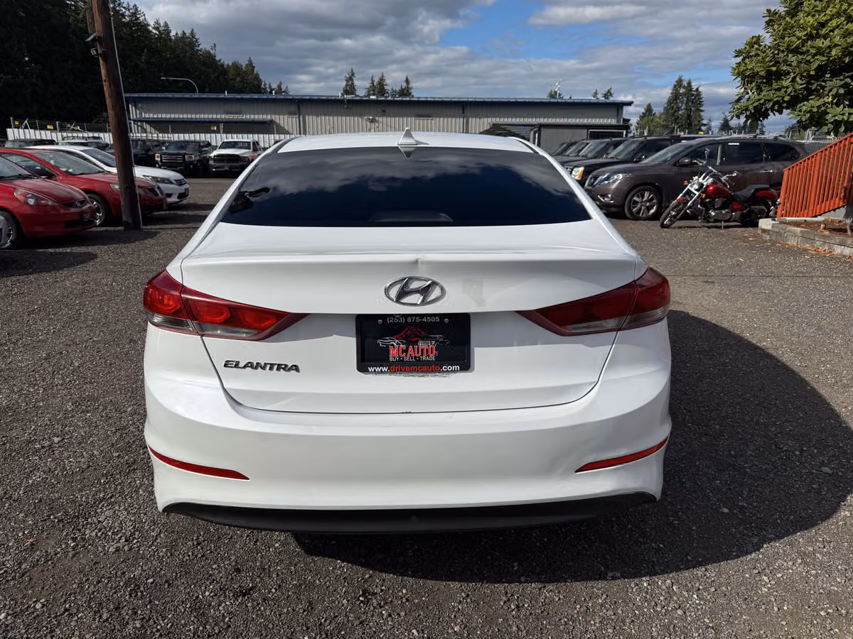 2018 Hyundai ELANTRA SEL Image 7