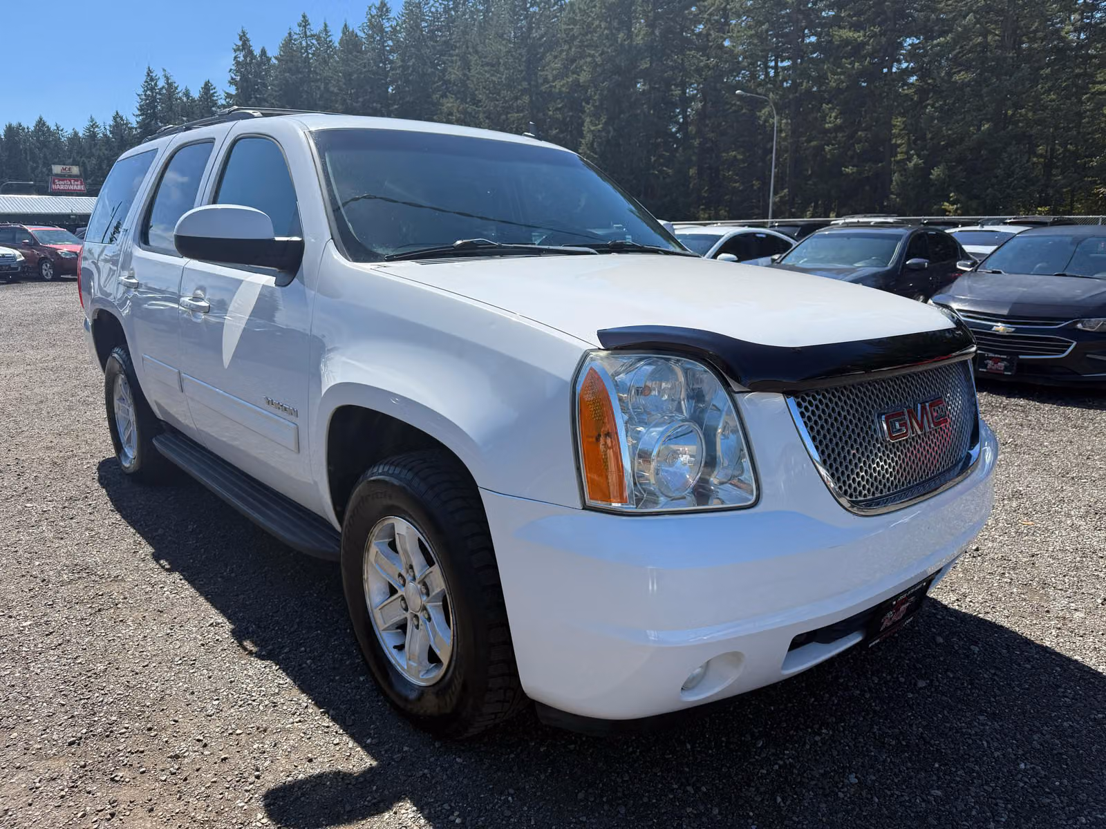 2013 GMC Yukon SLT Upper Image 2
