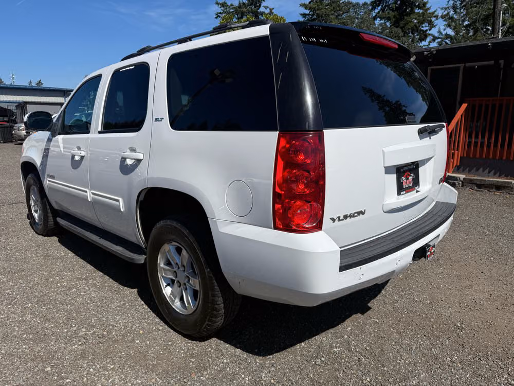 2013 GMC Yukon SLT Image 6