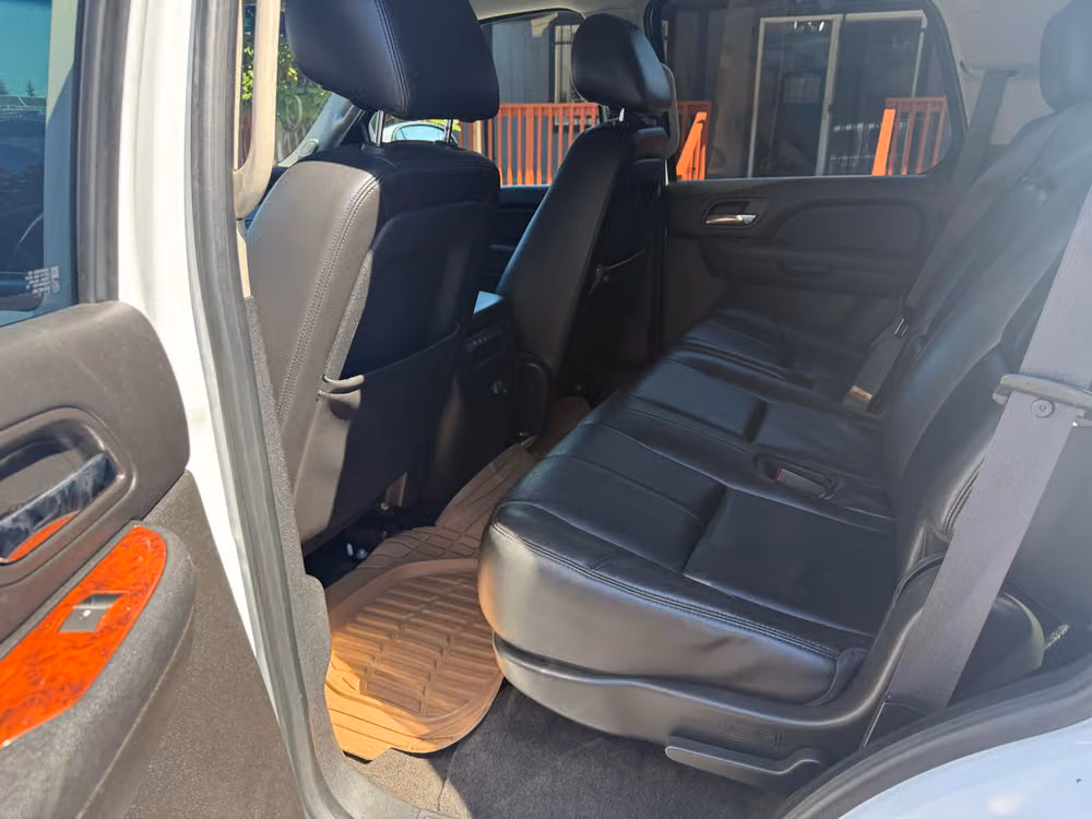 2013 GMC Yukon SLT Image 10