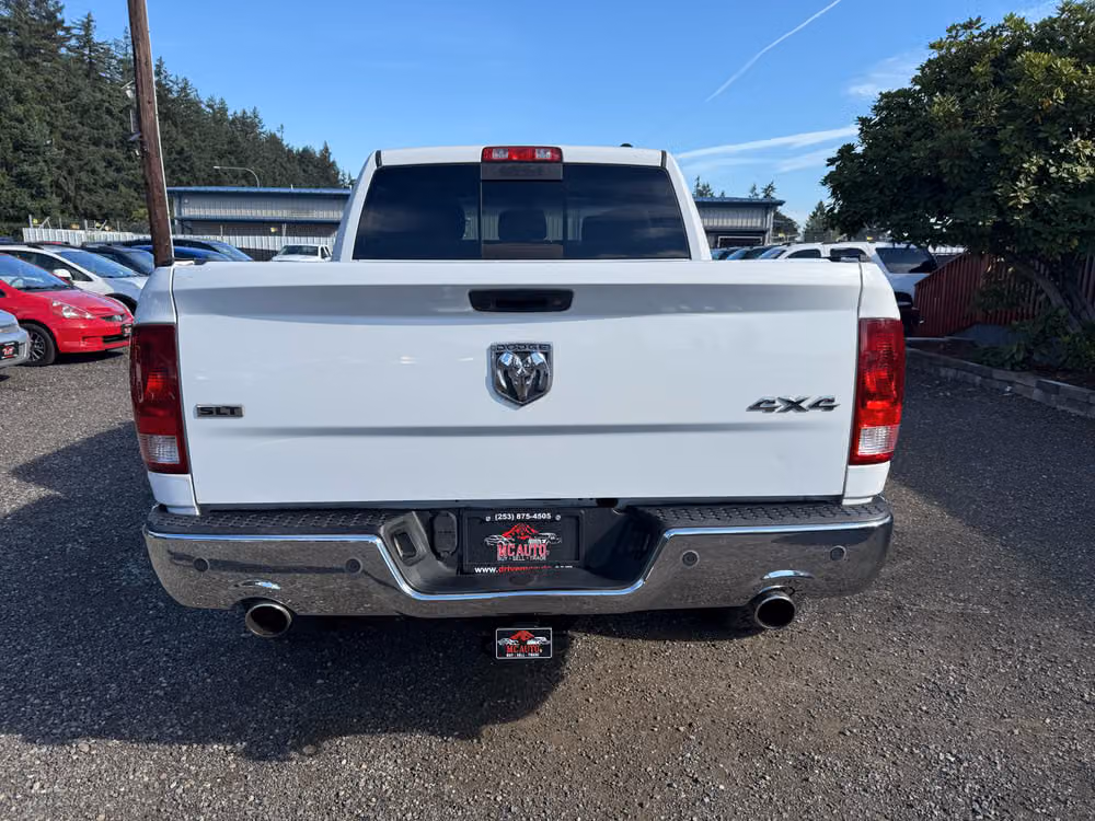 2010 Dodge Ram 1500 SLT Crew Cab Image 7