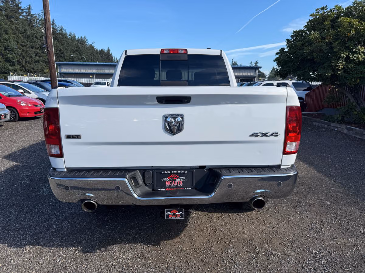 2010 Dodge Ram 1500 SLT Crew Cab Image 7