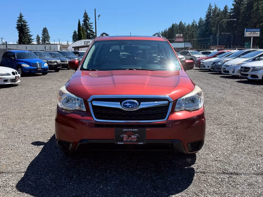 2015 Subaru Forester 2.5i Premium Crossover Lower Image 1