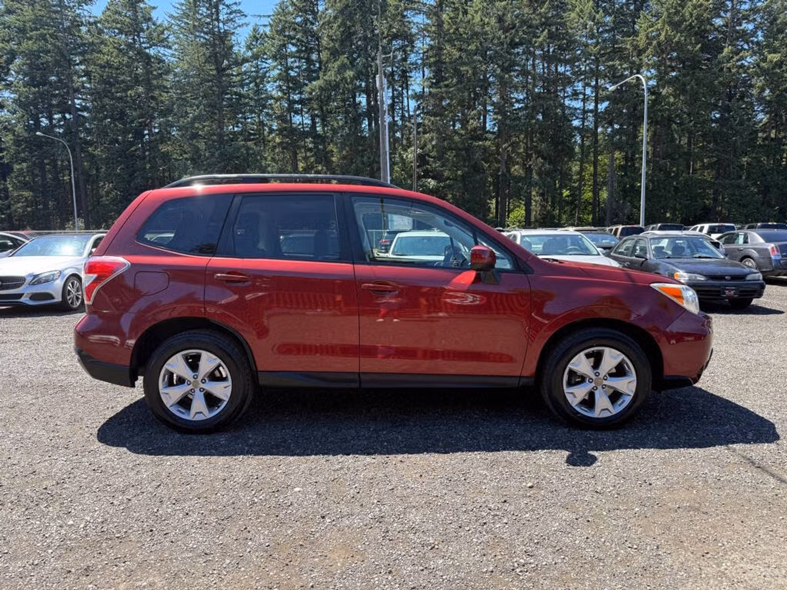 2015 Subaru Forester 2.5i Premium Crossover Upper Image 1