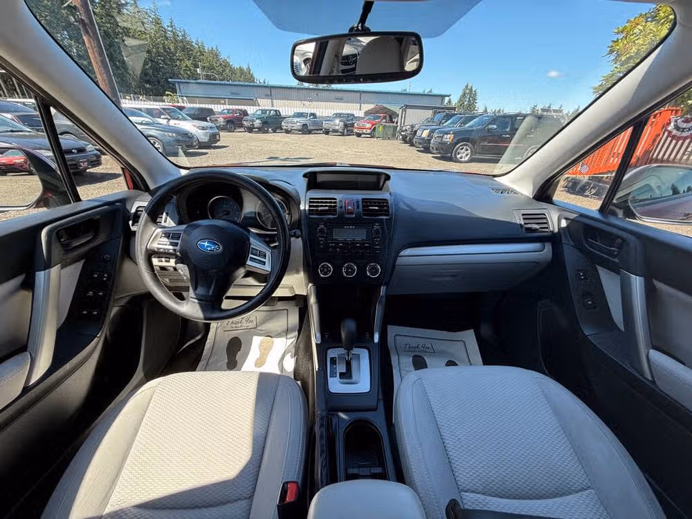 2015 Subaru Forester 2.5i Premium Crossover Image 15