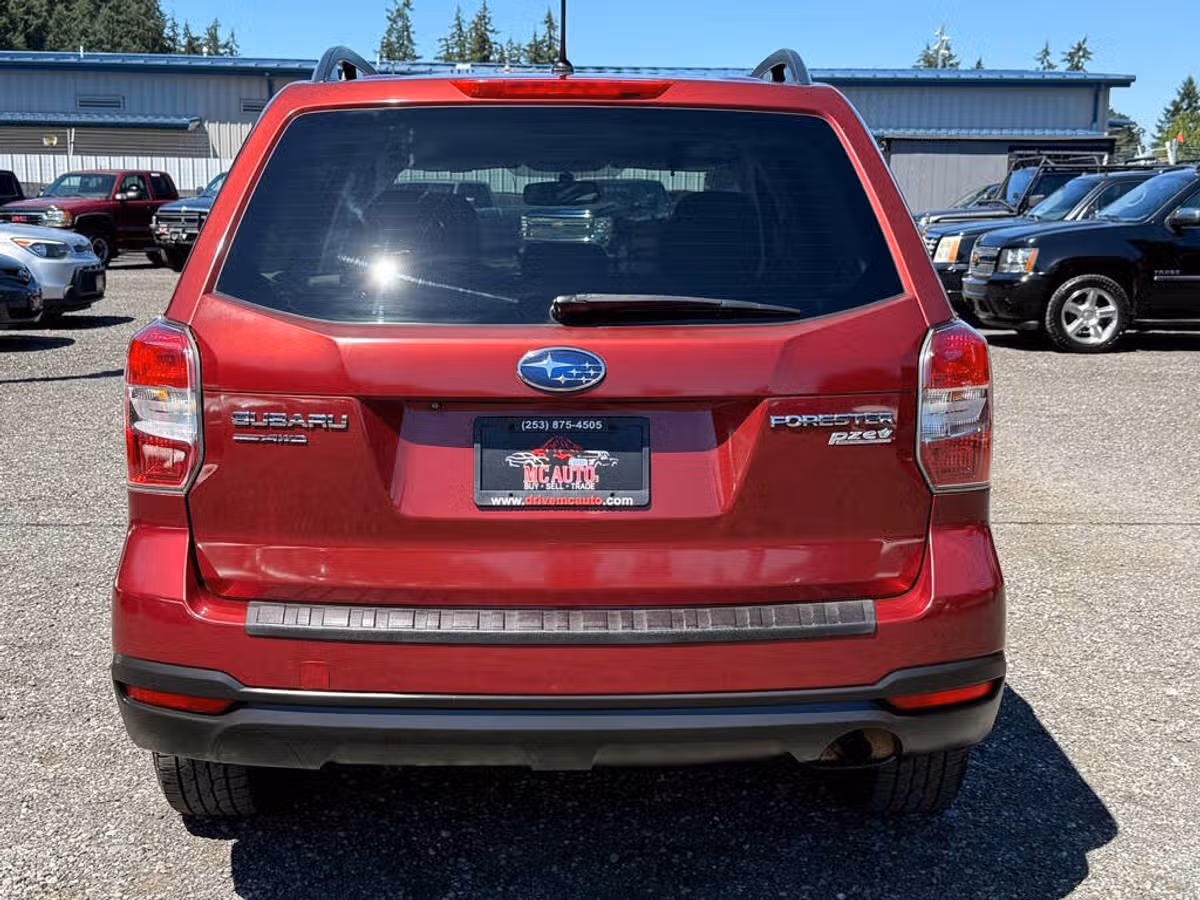 2015 Subaru Forester 2.5i Premium Crossover Image 7