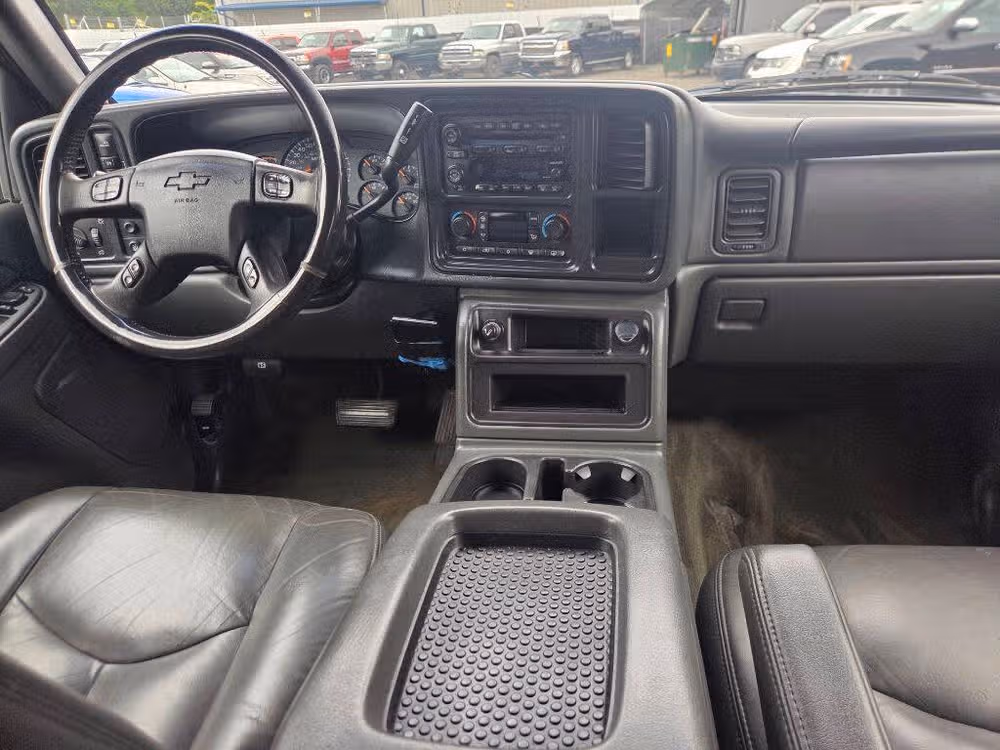 2004 Chevrolet Silverado 2500HD WORK TRUCK Crew Cab Image 11