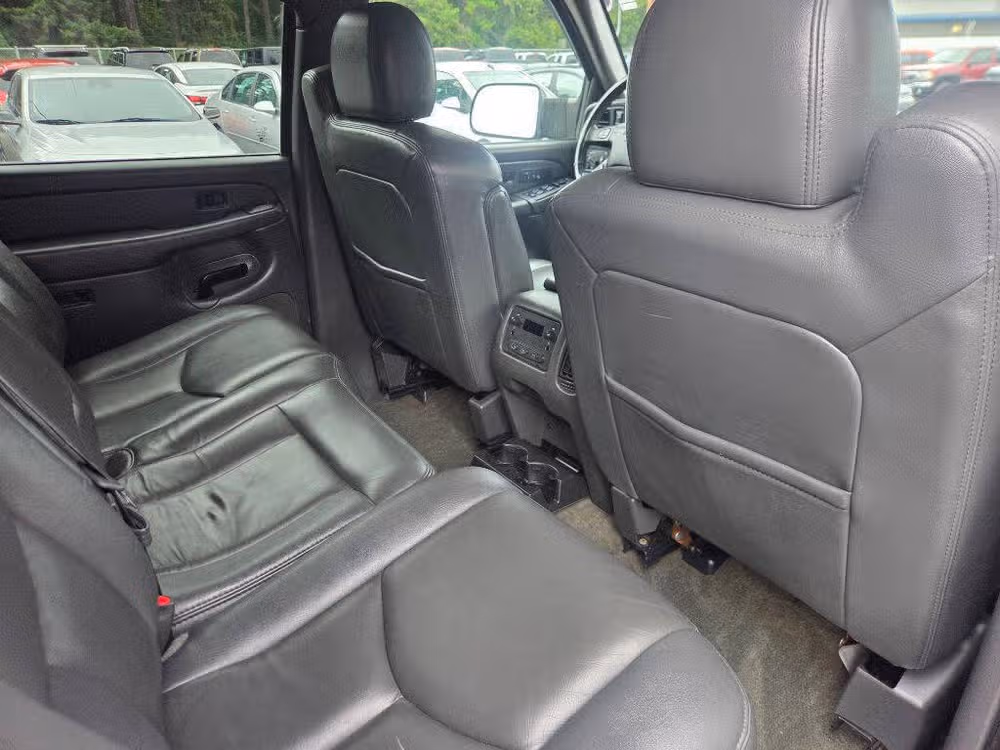 2004 Chevrolet Silverado 2500HD WORK TRUCK Crew Cab Image 9