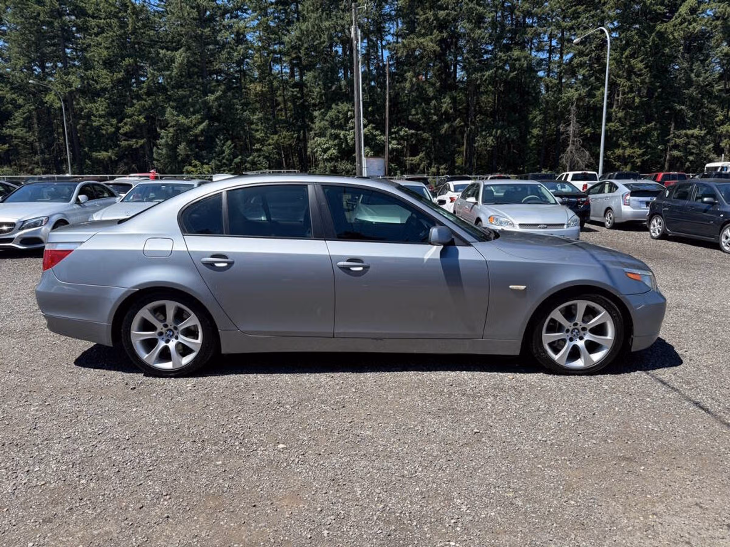 2005 BMW 5 Series 545i Image 1