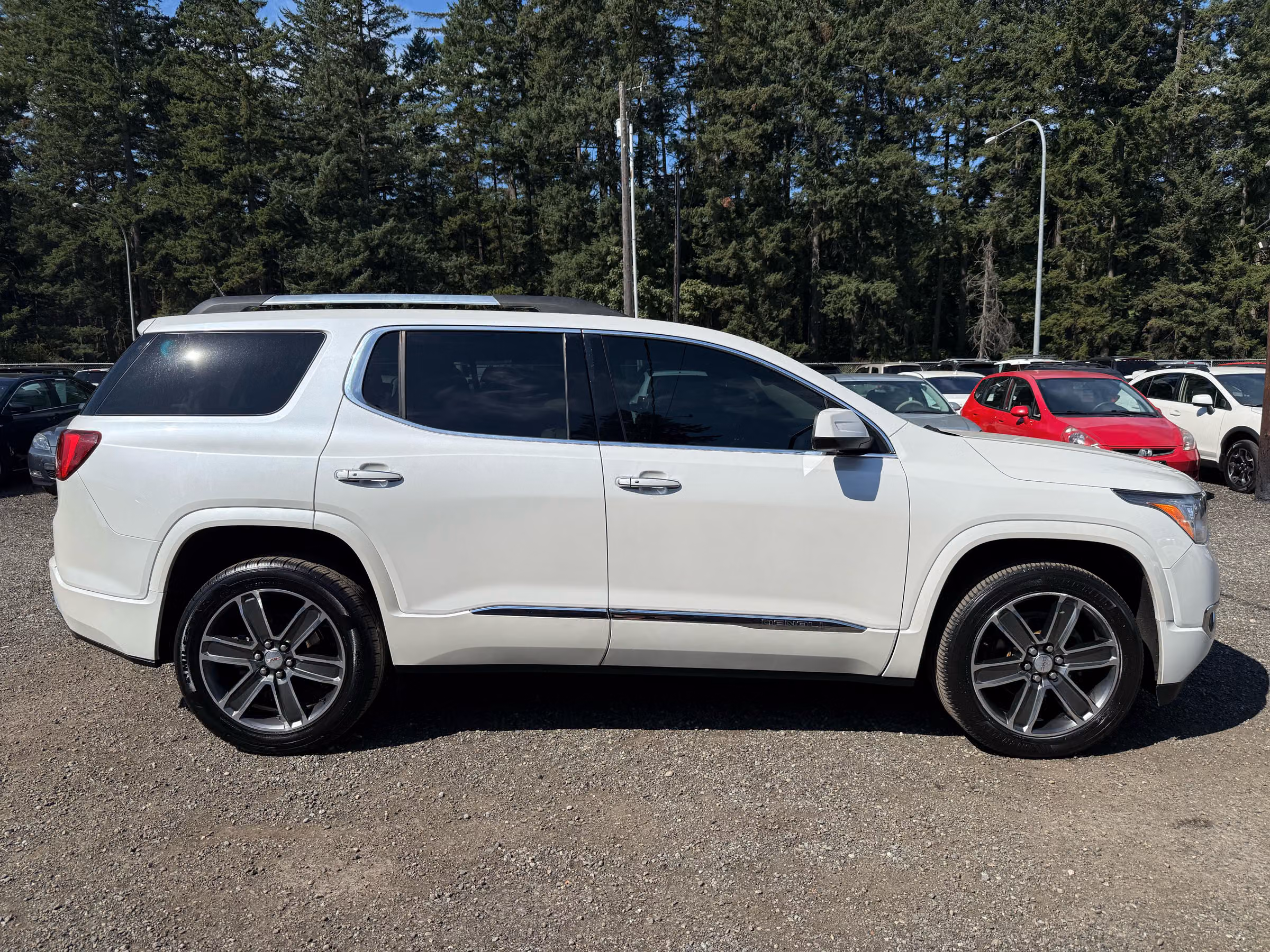2017 GMC Acadia Denali Image 1