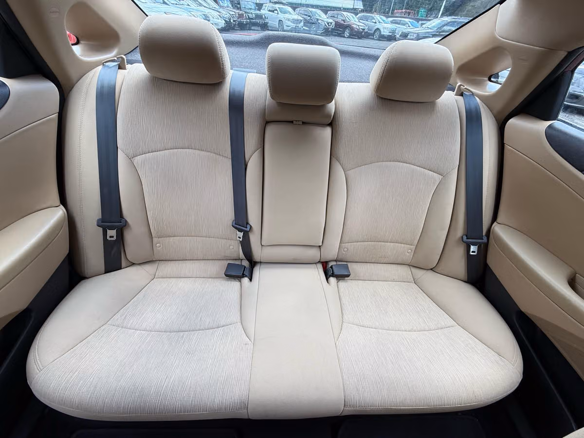2013 Hyundai SONATA GLS Image 14