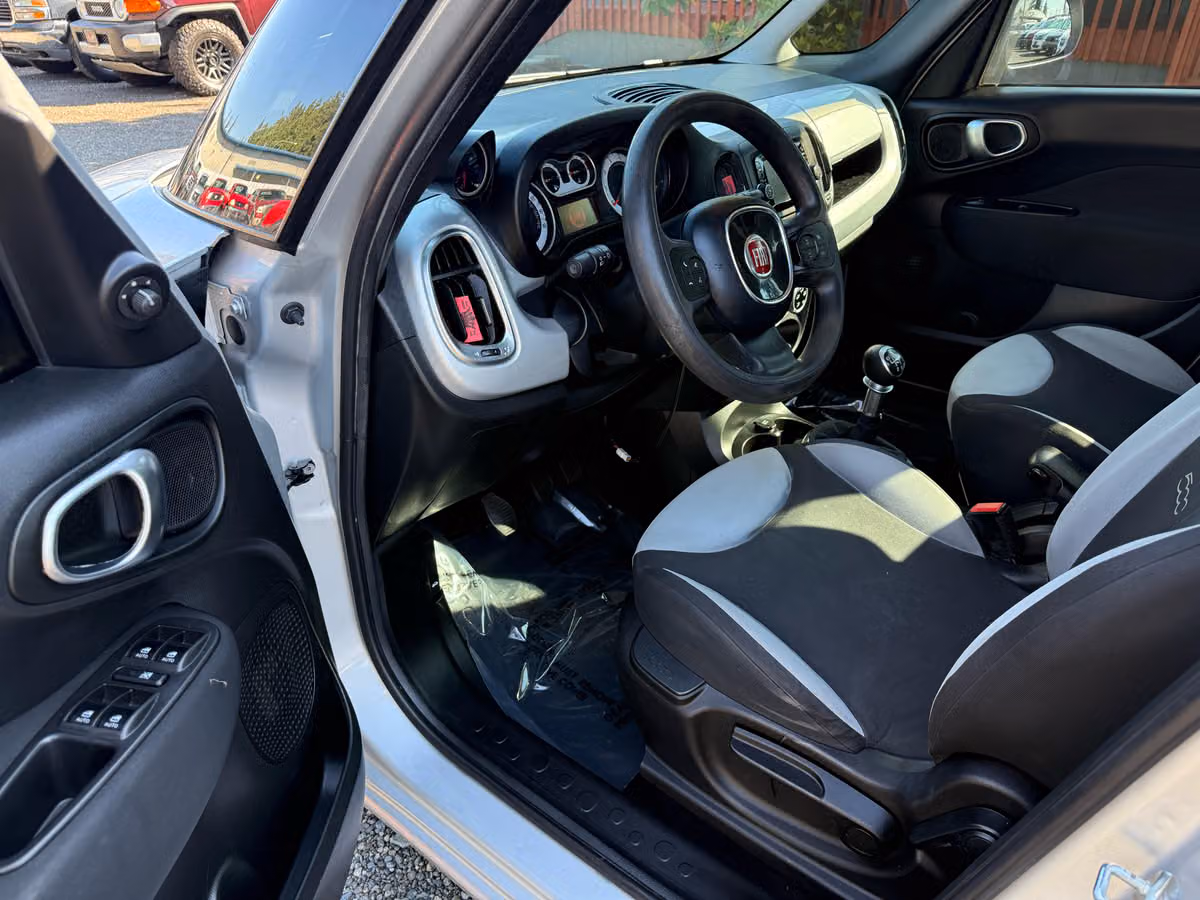 2014 FIAT 500L Pop Image 9