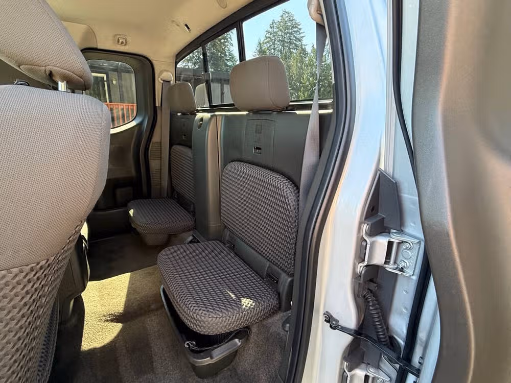 2012 Nissan Frontier S King Cab Image 9