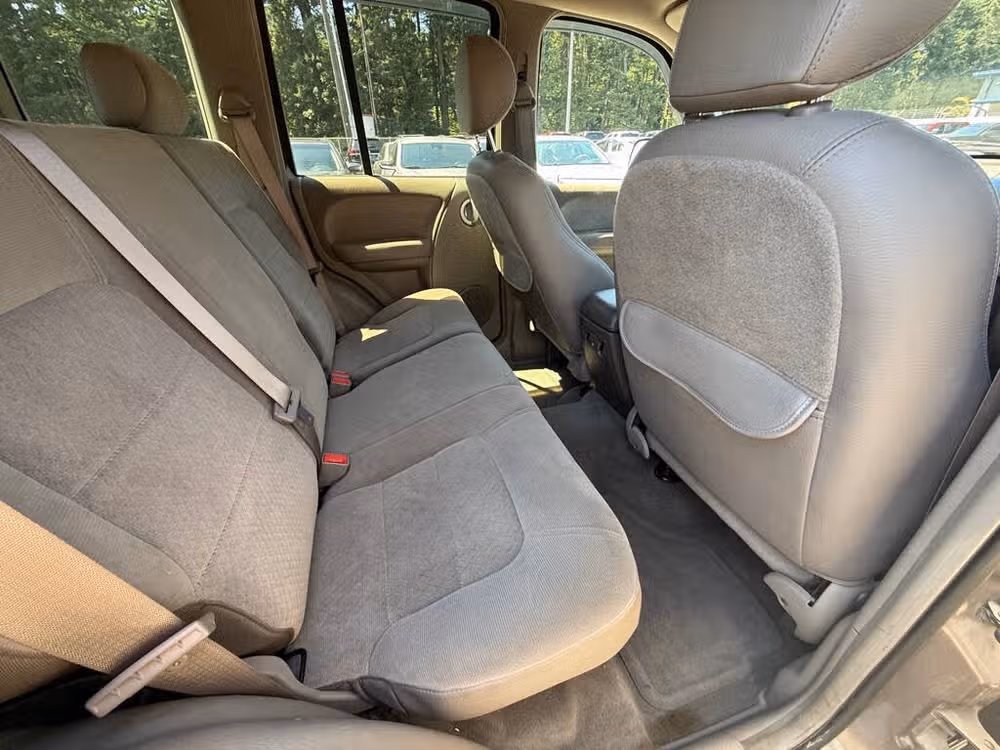 2002 Jeep Liberty Limited Image 12