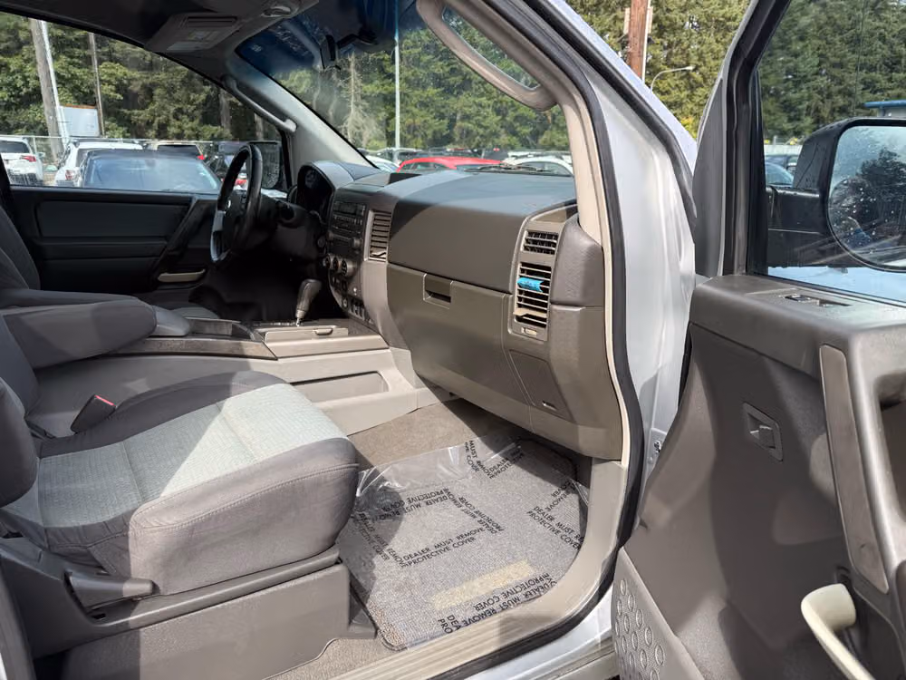 2006 Nissan Titan SE FFV King Cab Image 11