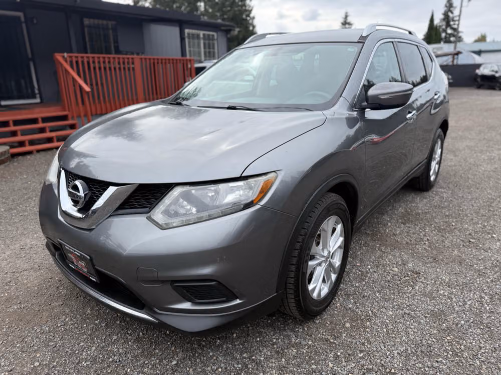 2015 Nissan Rogue SV Crossover Lower Image 2