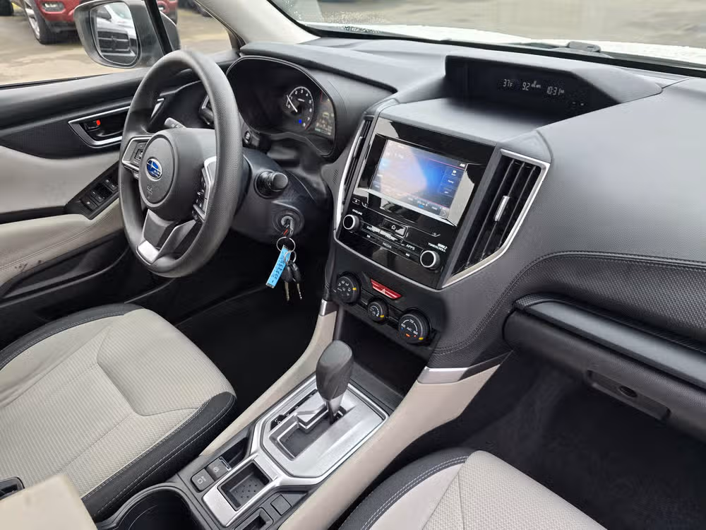 2021 Subaru Forester Base Image 30