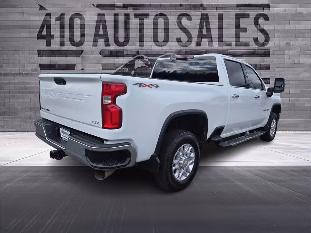 2022 Chevrolet Silverado 3500HD LTZ Lower Image 1