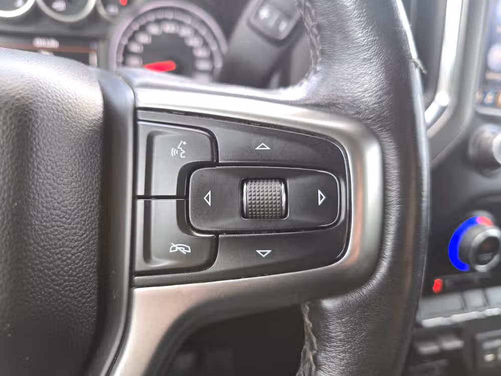2022 Chevrolet Silverado 3500HD LTZ Image 25