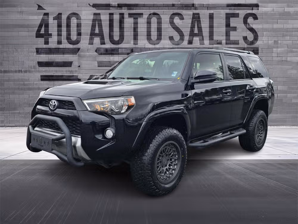 2018 Toyota 4Runner TRD Off-Road Image 6