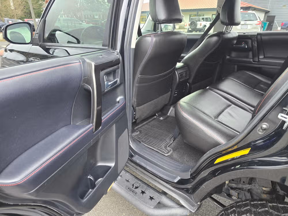 2018 Toyota 4Runner TRD Off-Road Image 30