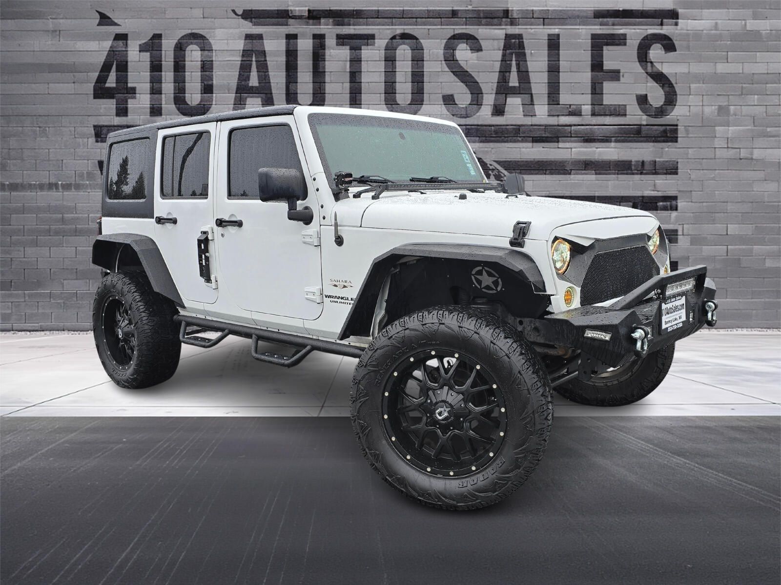 2016 Jeep Wrangler Sahara's photo