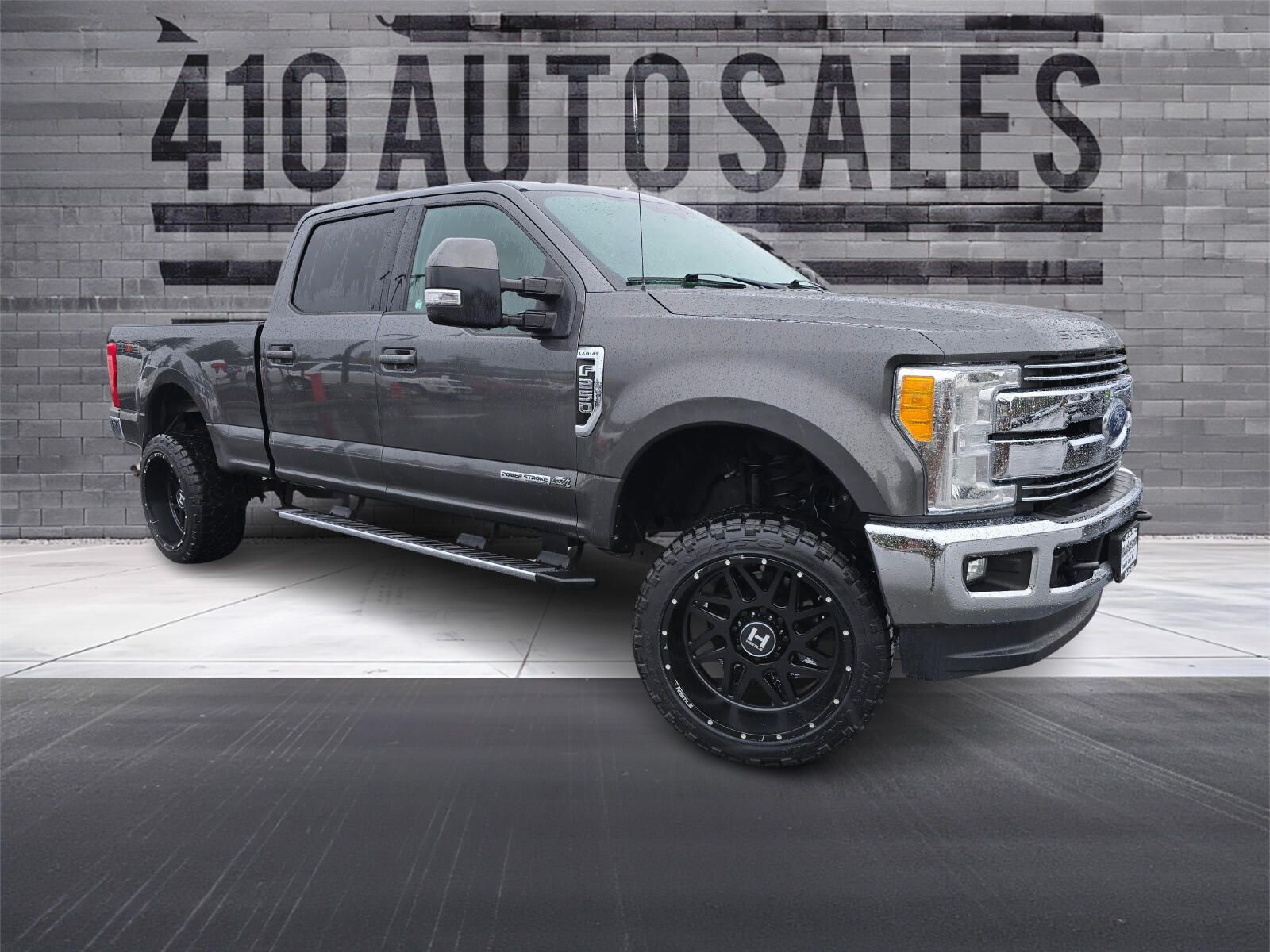 2017 Ford F-250 Lariat 4x4 Crew Cab 6-3/4' Box's photo