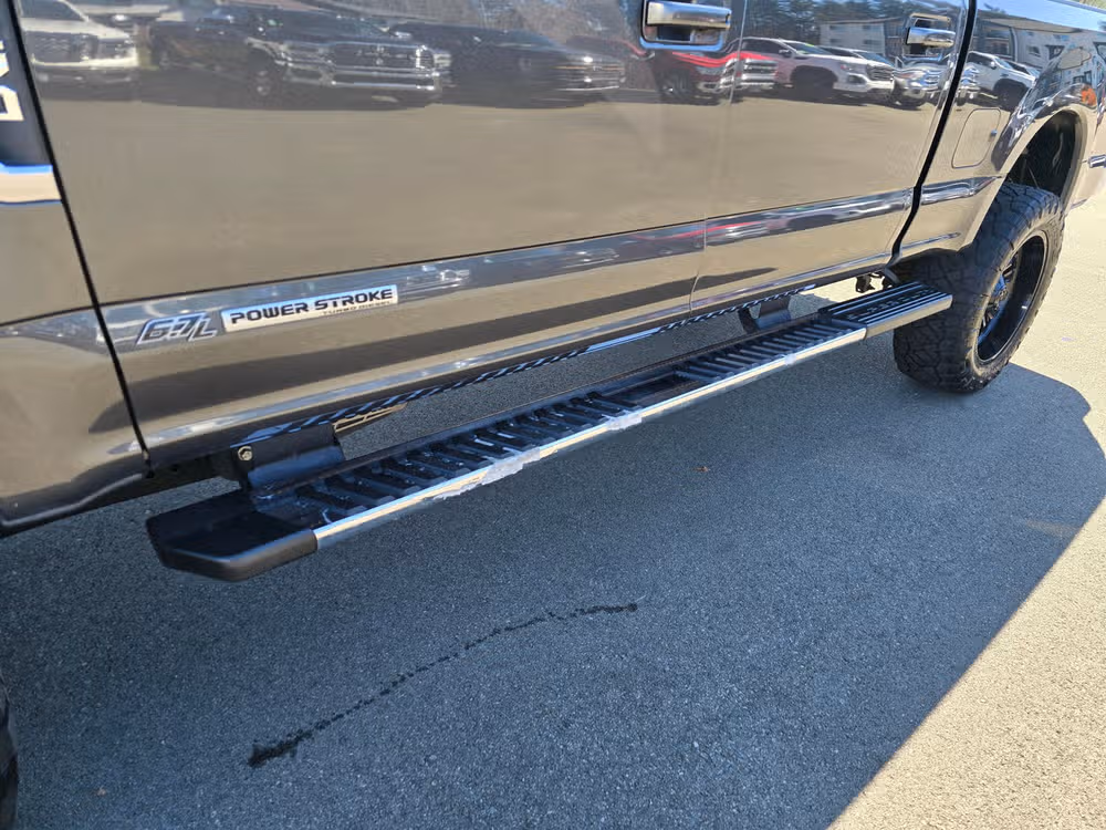 2017 Ford F-350 Super Duty Lariat Image 13