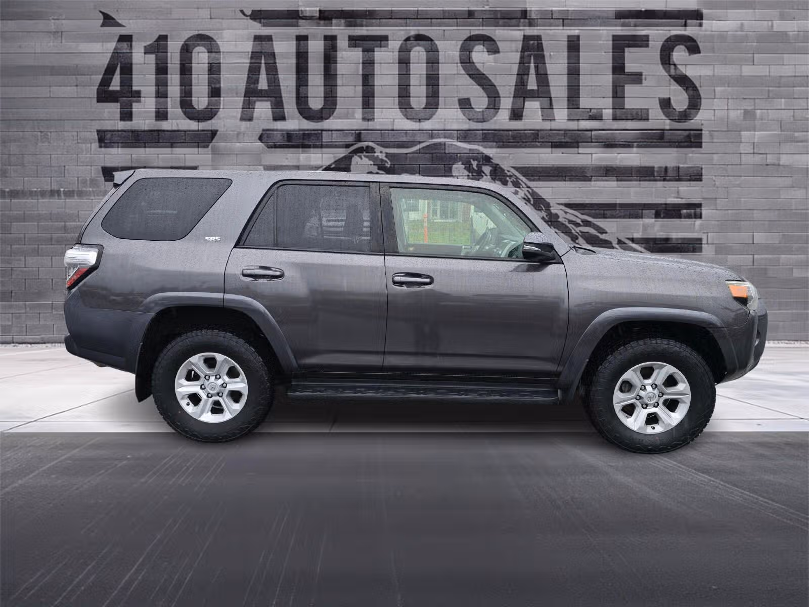 2017 Toyota 4Runner SR5 Premium Upper Image 2
