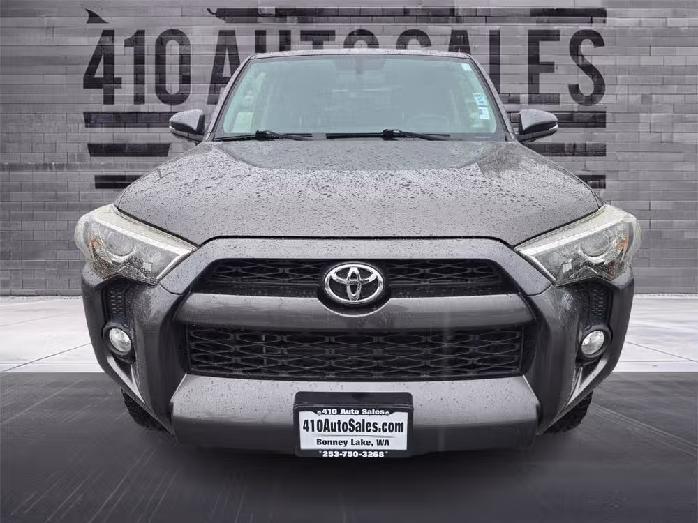2017 Toyota 4Runner SR5 Premium Image 5