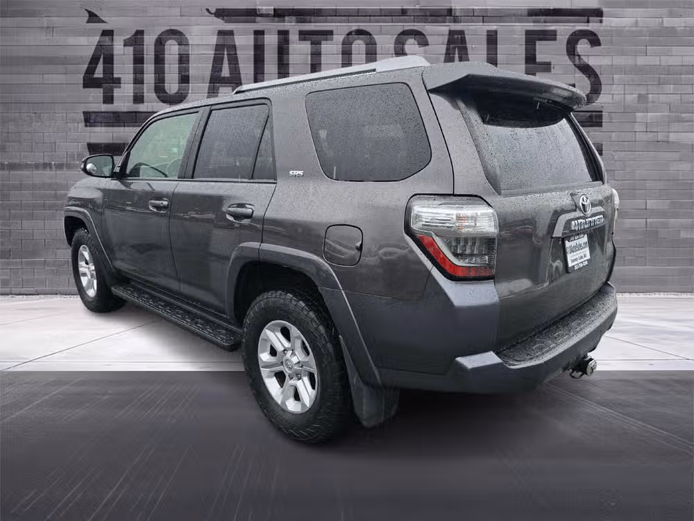 2017 Toyota 4Runner SR5 Premium Image 8