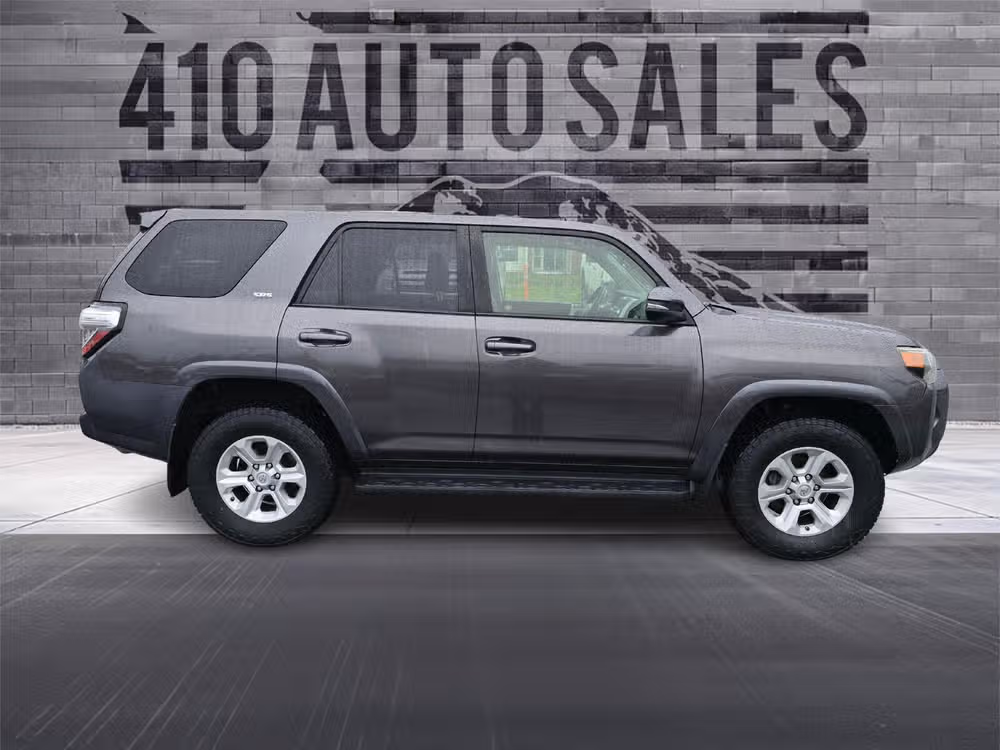 2017 Toyota 4Runner SR5 Premium Image 2