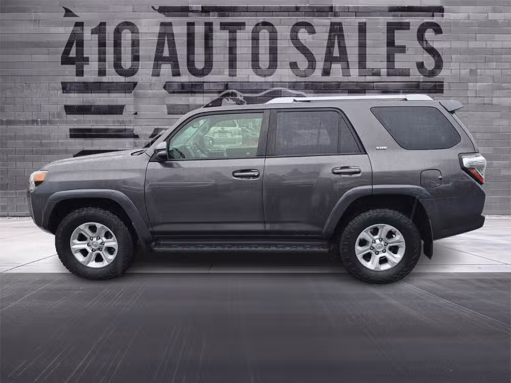 2017 Toyota 4Runner SR5 Premium Image 7
