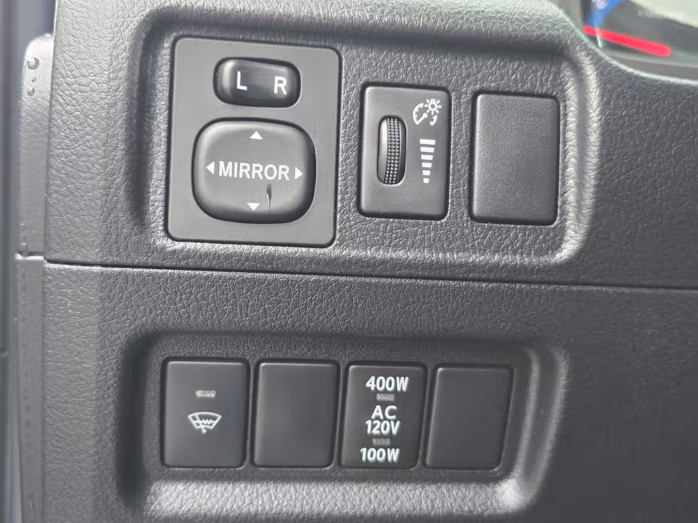 2017 Toyota 4Runner SR5 Premium Image 26