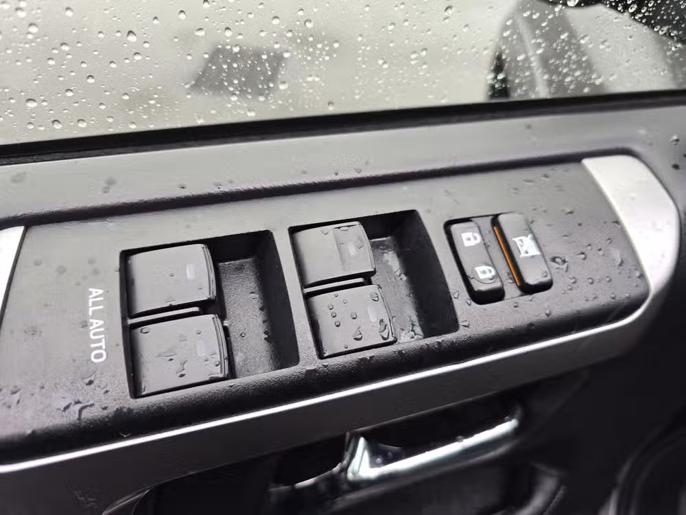 2017 Toyota 4Runner SR5 Premium Image 28