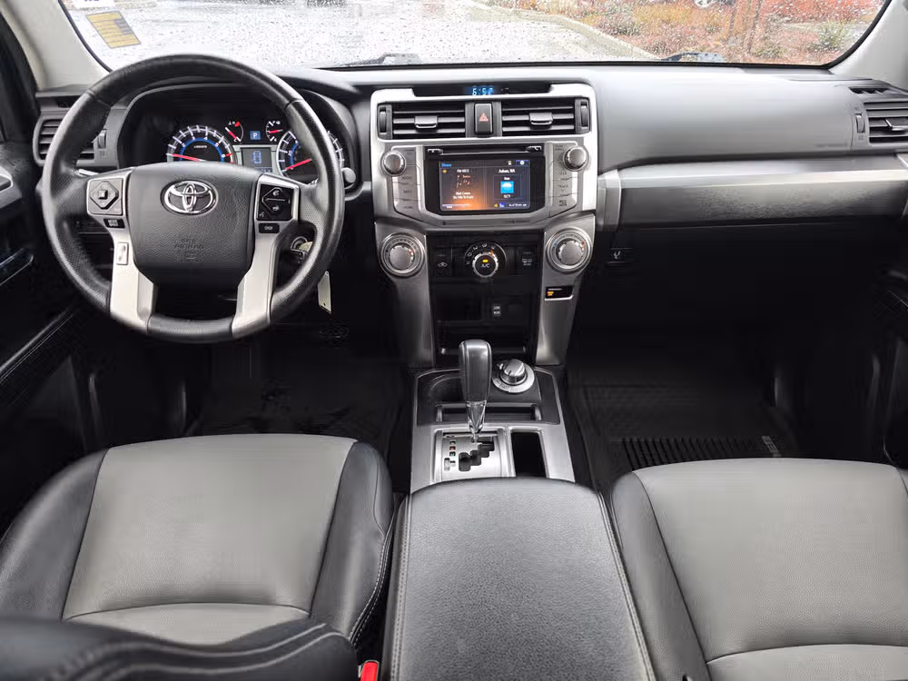2017 Toyota 4Runner SR5 Premium Image 14